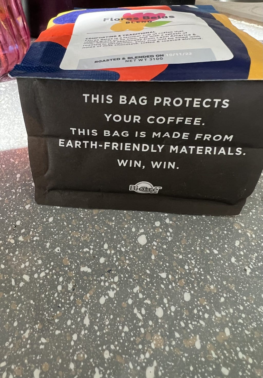 Huck咖啡背包内写文表示打包用生态友好材料制成
